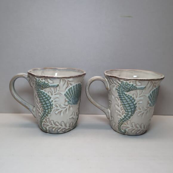 Set of 2 Cracker Barrel Mugs 3D Seahorse Seashell Starfish Lobster Beach Ocean - Picture 3 of 7